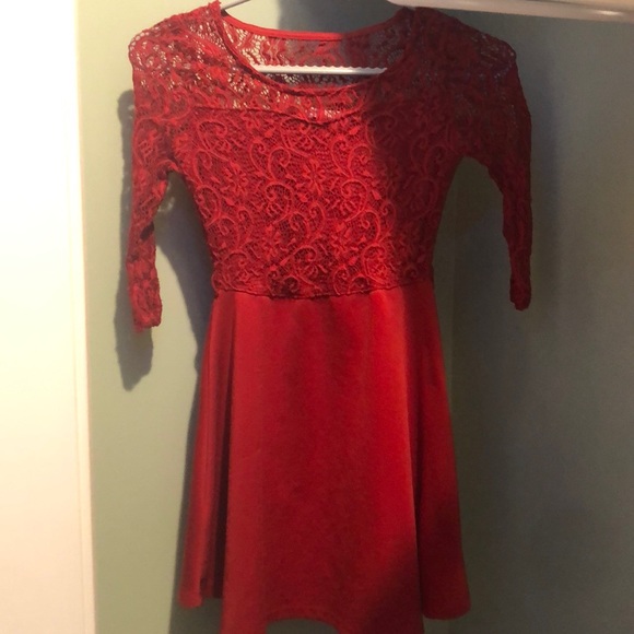 Dress - Picture 1 of 3